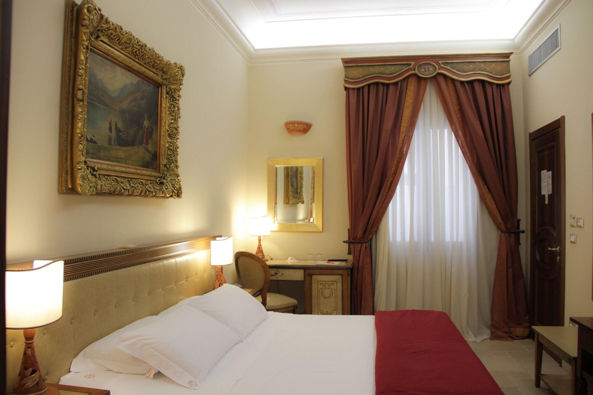 צ'לינו סאן מרקו Kelina Charme Hotel By Cantine Due Palme מראה חיצוני תמונה