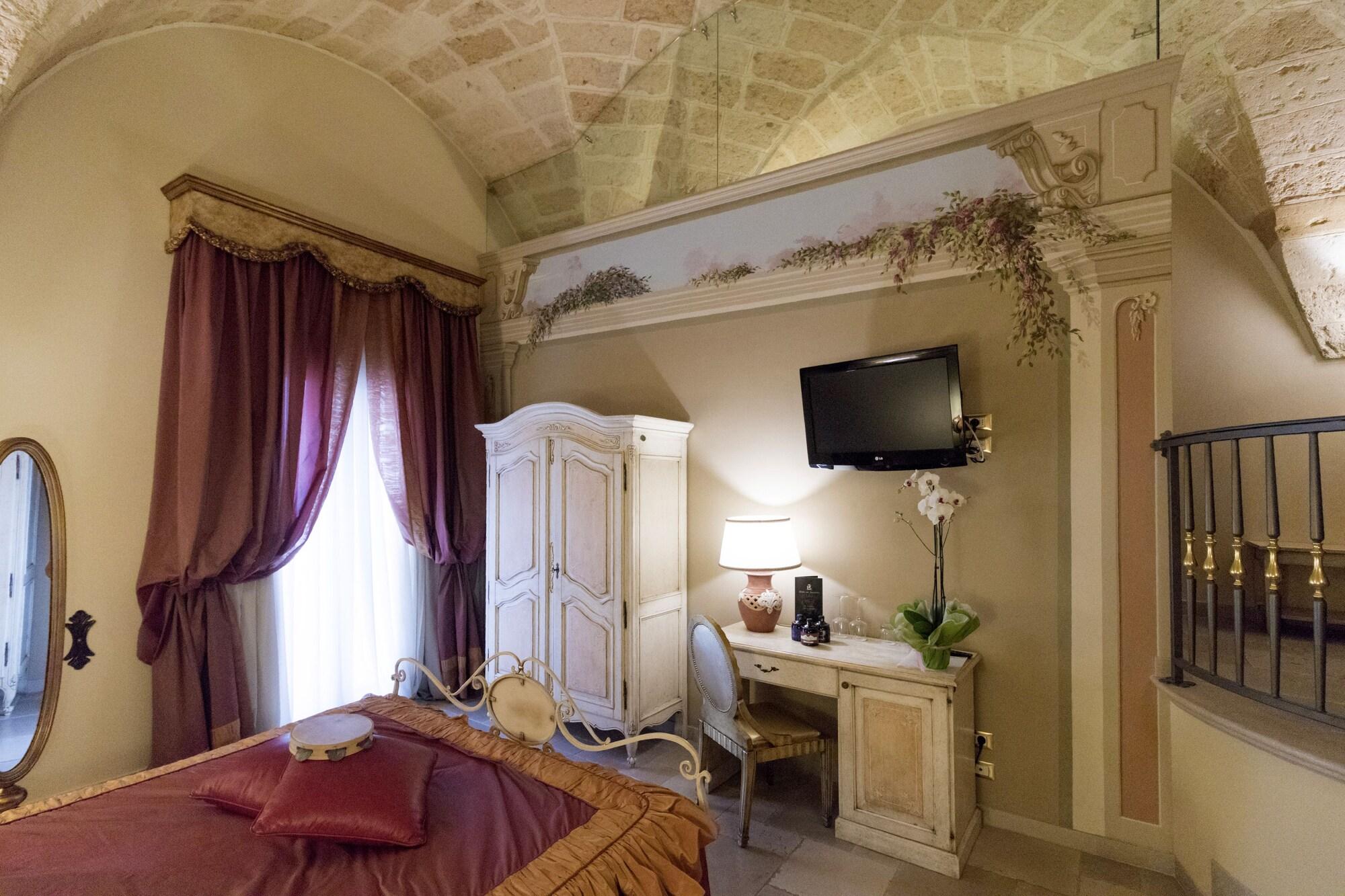 צ'לינו סאן מרקו Kelina Charme Hotel By Cantine Due Palme מראה חיצוני תמונה