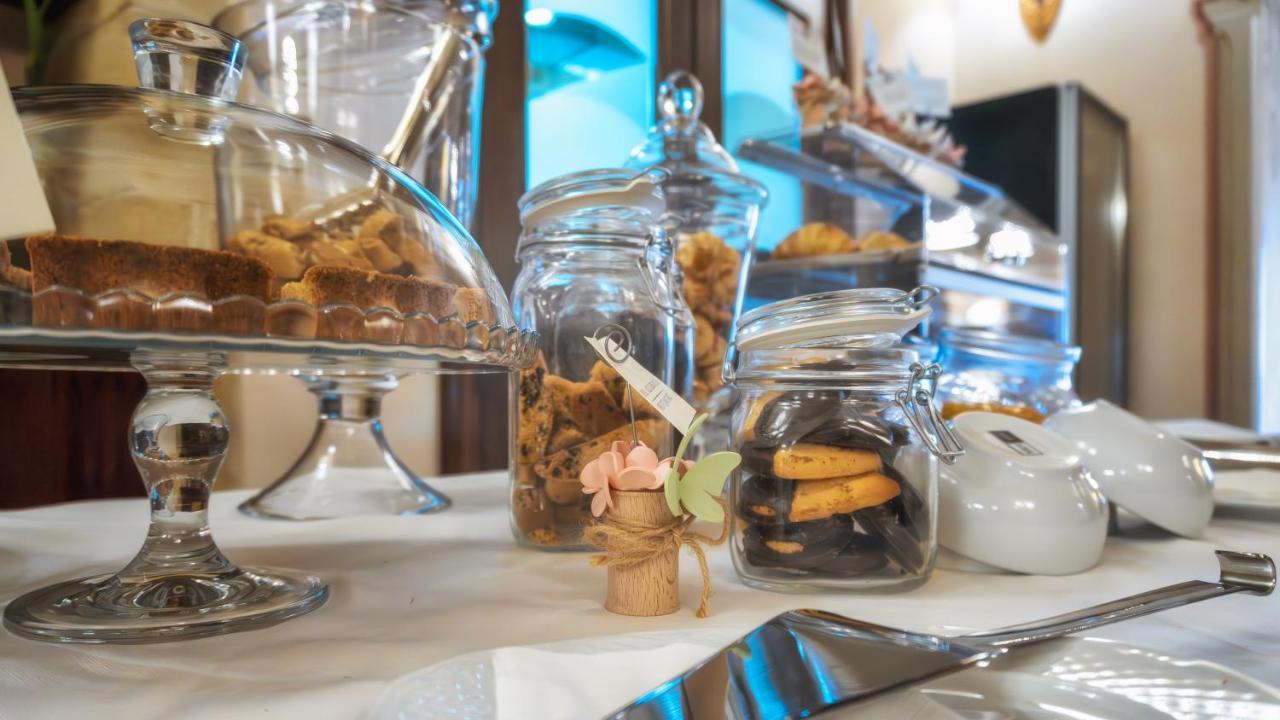 צ'לינו סאן מרקו Kelina Charme Hotel By Cantine Due Palme מראה חיצוני תמונה